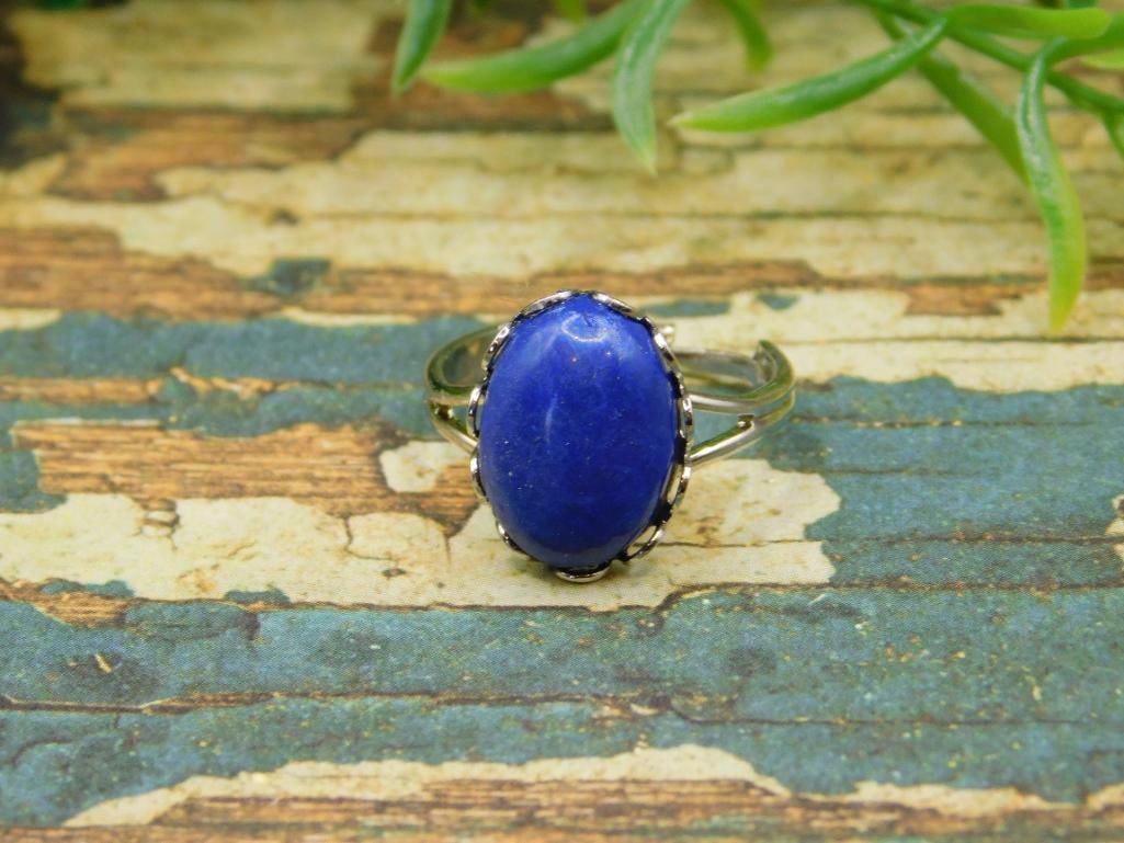 LAPIS LAZULI RING ROCK STONE LAPIDARY SPECIMEN: LAPIS LAZULI RING ROCK STONE LAPIDARY SPECIMEN