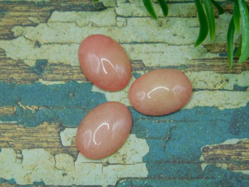 CABOCHONS ROCK STONE LAPIDARY SPECIMEN: CABOCHONS ROCK STONE LAPIDARY SPECIMEN