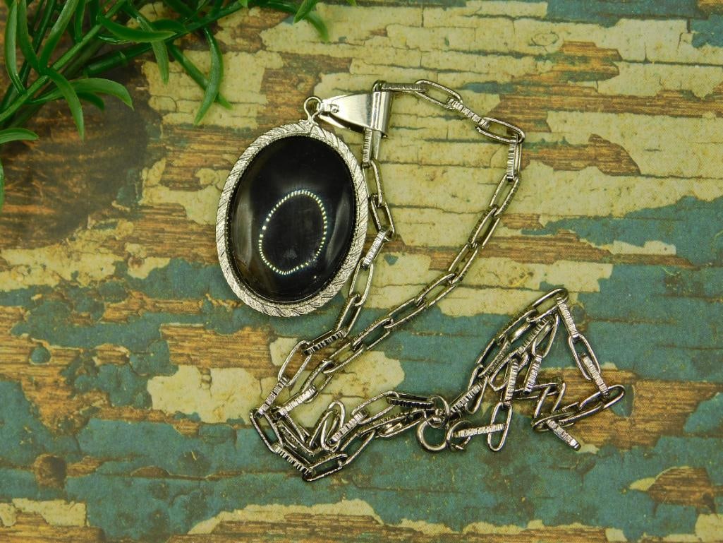 AGATE PENDANT NECKLACE ROCK STONE LAPIDARY SPECIMEN: AGATE PENDANT NECKLACE ROCK STONE LAPIDARY SPECIMEN