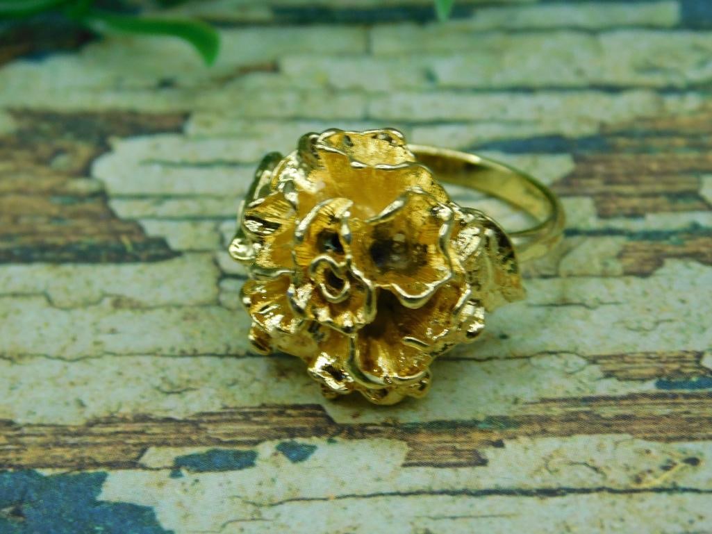 FLOWER RING ROCK STONE LAPIDARY SPECIMEN: FLOWER RING ROCK STONE LAPIDARY SPECIMEN