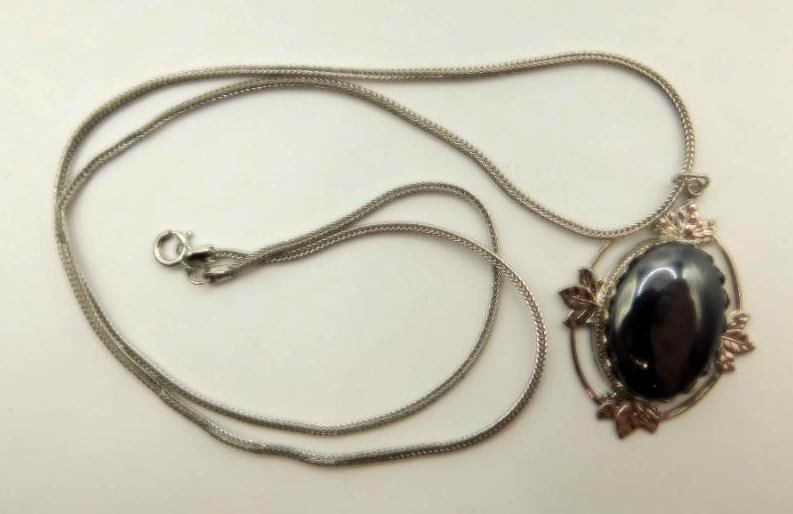 GENUINE STOE PENDANT NECKLACE ROCK STONE LAPIDARY SPECIMEN: GENUINE STOE PENDANT NECKLACE ROCK STONE LAPIDARY SPECIMEN