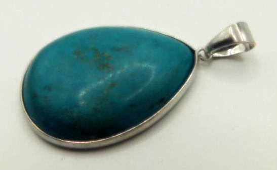 TURQUOISE PENDANT ROCK STONE LAPIDARY SPECIMEN: TURQUOISE PENDANT ROCK STONE LAPIDARY SPECIMEN