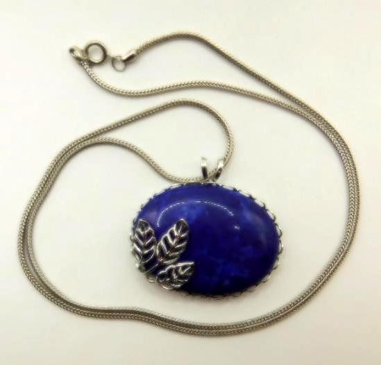 LAPIS LAZULI PENDANT NECKLACE ROCK STONE LAPIDARY SPECIMEN: LAPIS LAZULI PENDANT NECKLACE ROCK STONE LAPIDARY SPECIMEN