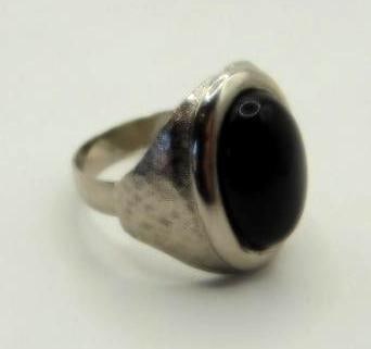 GENUINE STONE RING ROCK STONE LAPIDARY SPECIMEN: GENUINE STONE RING ROCK STONE LAPIDARY SPECIMEN