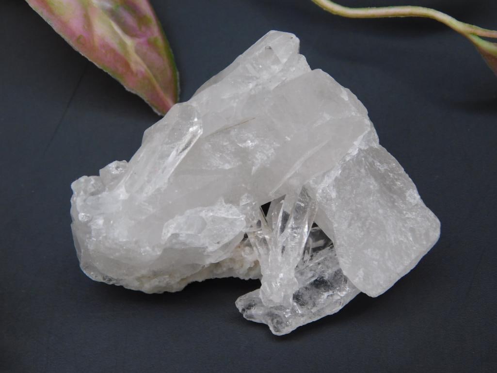 Raw Clear Quartz Mineral Specimen: Raw Clear Quartz Mineral Specimen