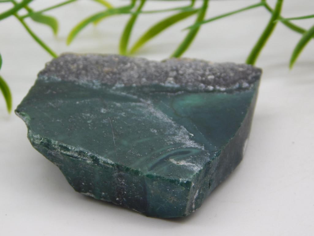 BLOODSTONE ROCK STONE LAPIDARY SPECIMEN (1 of 2)