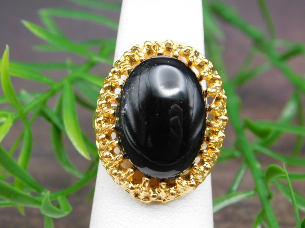 OBSIDIAN RING ROCK STONE LAPIDARY SPECIMEN: OBSIDIAN RING ROCK STONE LAPIDARY SPECIMEN