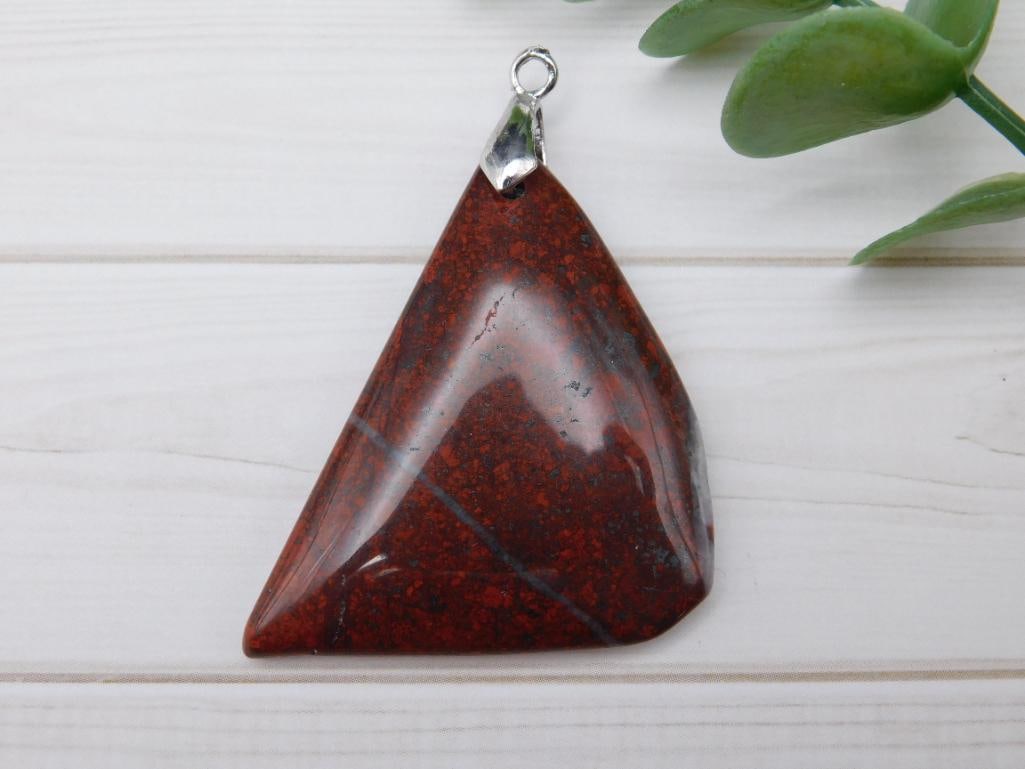 BRECCIATED JASPER PENDANT ROCK STONE LAPIDARY SPECIMEN: BRECCIATED JASPER PENDANT ROCK STONE LAPIDARY SPECIMEN