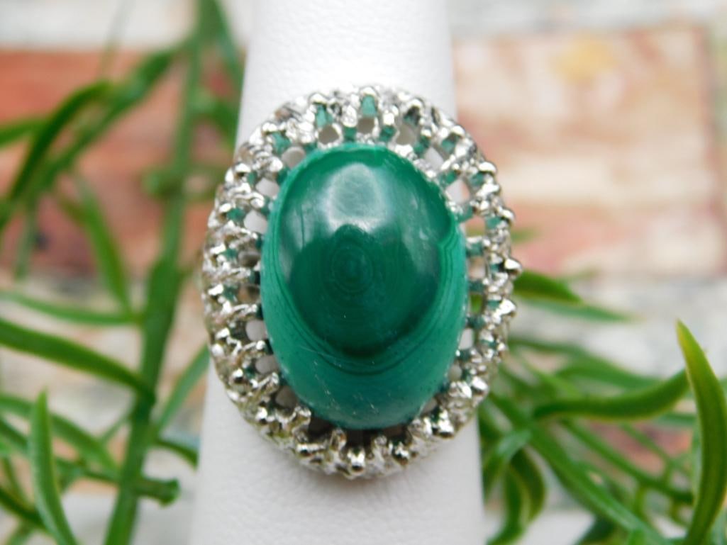 MALACHITE RING ROCK STONE LAPIDARY SPECIMEN: MALACHITE RING ROCK STONE LAPIDARY SPECIMEN