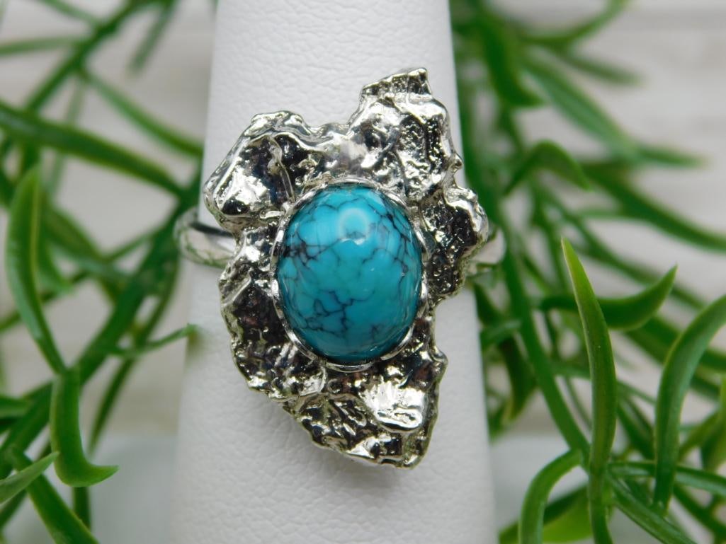 TURQUOISE RING ROCK STONE LAPIDARY SPECIMEN: TURQUOISE RING ROCK STONE LAPIDARY SPECIMEN