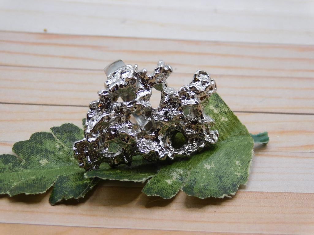 RING ROCK STONE LAPIDARY SPECIMEN: RING ROCK STONE LAPIDARY SPECIMEN