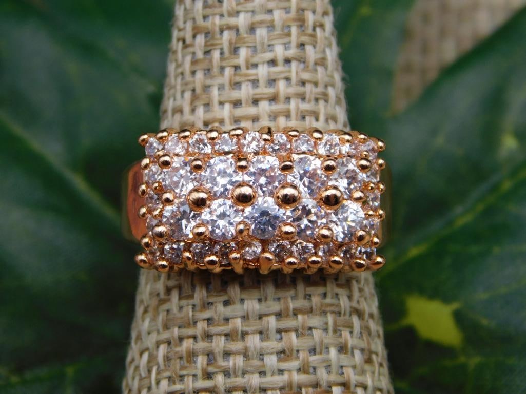 STONE RING ROCK STONE LAPIDARY SPECIMEN: STONE RING ROCK STONE LAPIDARY SPECIMEN