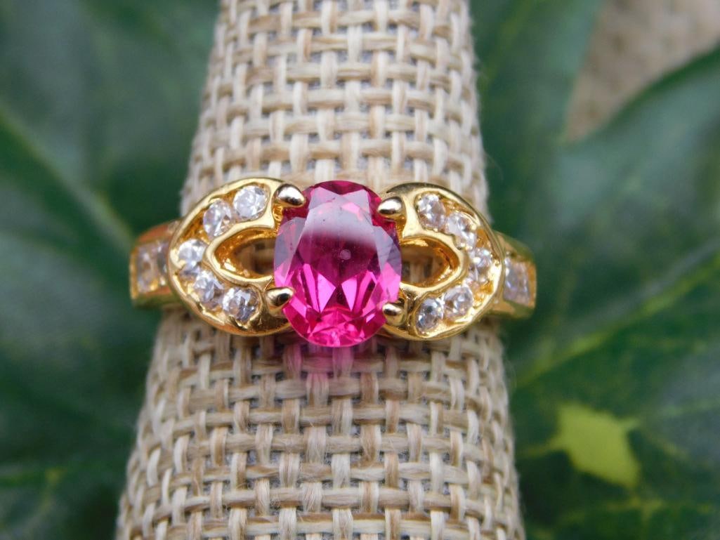 STONE RING ROCK STONE LAPIDARY SPECIMEN: STONE RING ROCK STONE LAPIDARY SPECIMEN