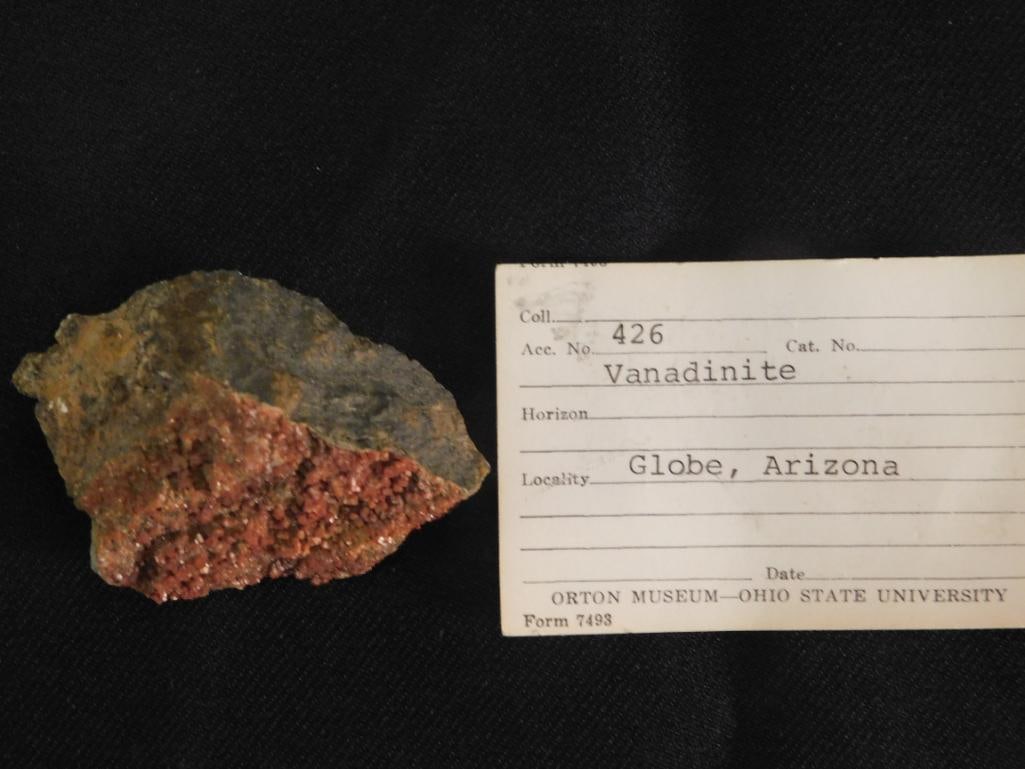 VANADINITE ROCK STONE LAPIDARY SPECIMEN - 2