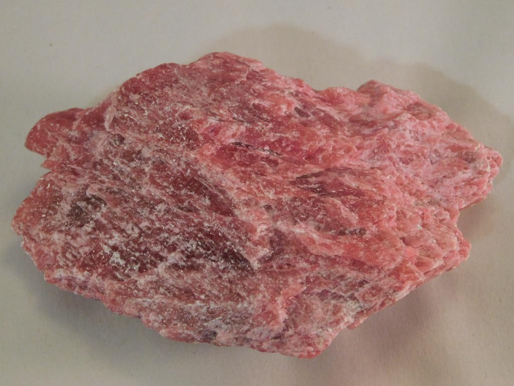 GEM RHODONITE ROCK STONE LAPIDARY SPECIMEN: GEM RHODONITE ROCK STONE LAPIDARY SPECIMEN
