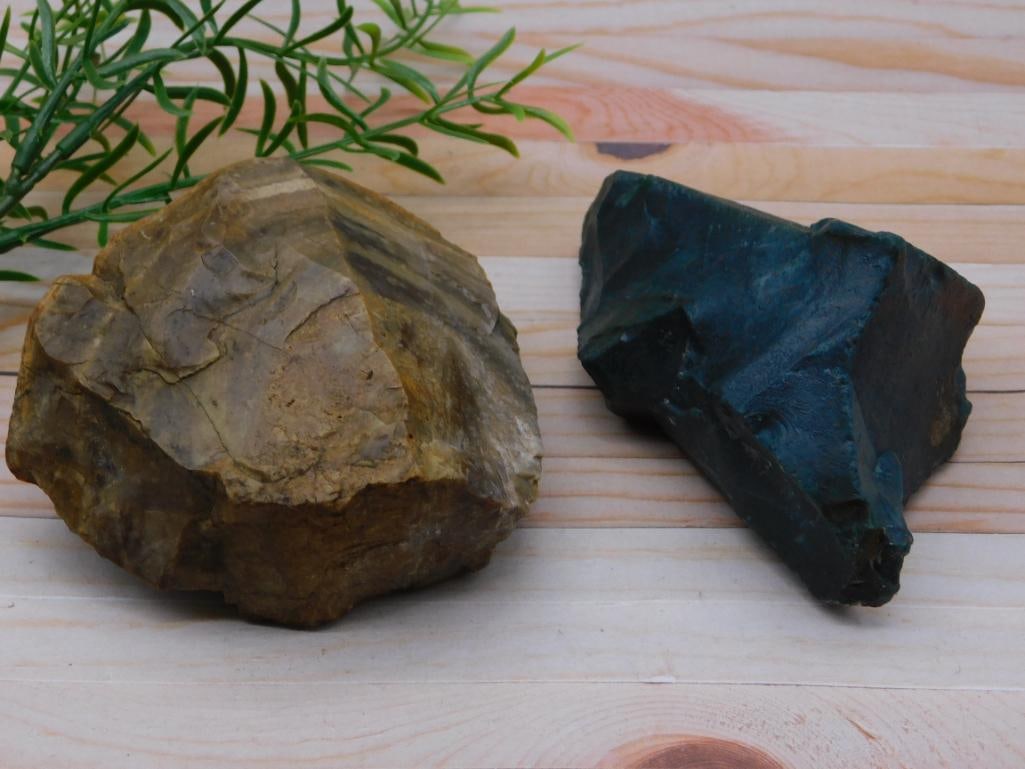 MIXED ROUGH LOT ROCK STONE LAPIDARY SPECIMEN: MIXED ROUGH LOT ROCK STONE LAPIDARY SPECIMEN