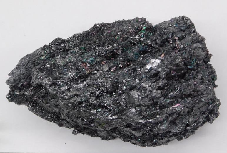 B CARBORUNDUM ROCK STONE LAPIDARY SPECIMEN: B CARBORUNDUM ROCK STONE LAPIDARY SPECIMEN