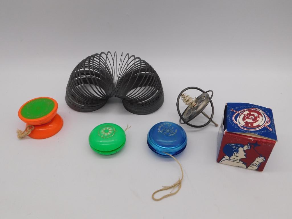 VINTAGE RETRO TOYS YOYOS SLINKIE SPRING TOYS (1 of 5)