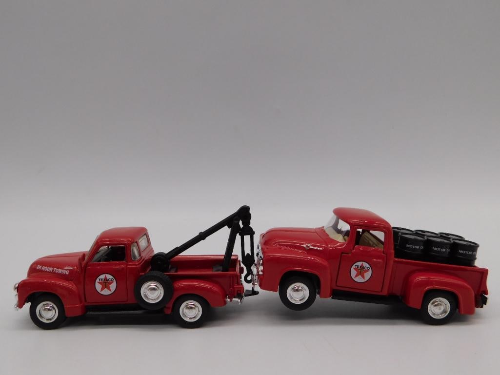 DIE CAST METAL TOY VEHICLE SET WRECKER AND TRUCK: DIE CAST METAL TOY VEHICLE SET WRECKER AND TRUCK