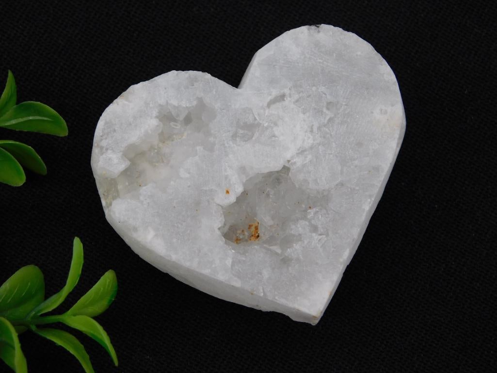 GEODE HEART ROCK STONE LAPIDARY SPECIMEN: GEODE HEART ROCK STONE LAPIDARY SPECIMEN