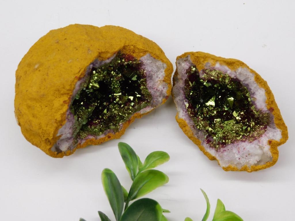 PINK AND GOLD GEODE ROCK STONE LAPIDARY SPECIMEN: PINK AND GOLD GEODE ROCK STONE LAPIDARY SPECIMEN