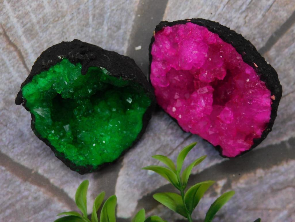 PINK AND GREEN GEODES ROCK STONE LAPIDARY SPECIMEN (1 of 3)