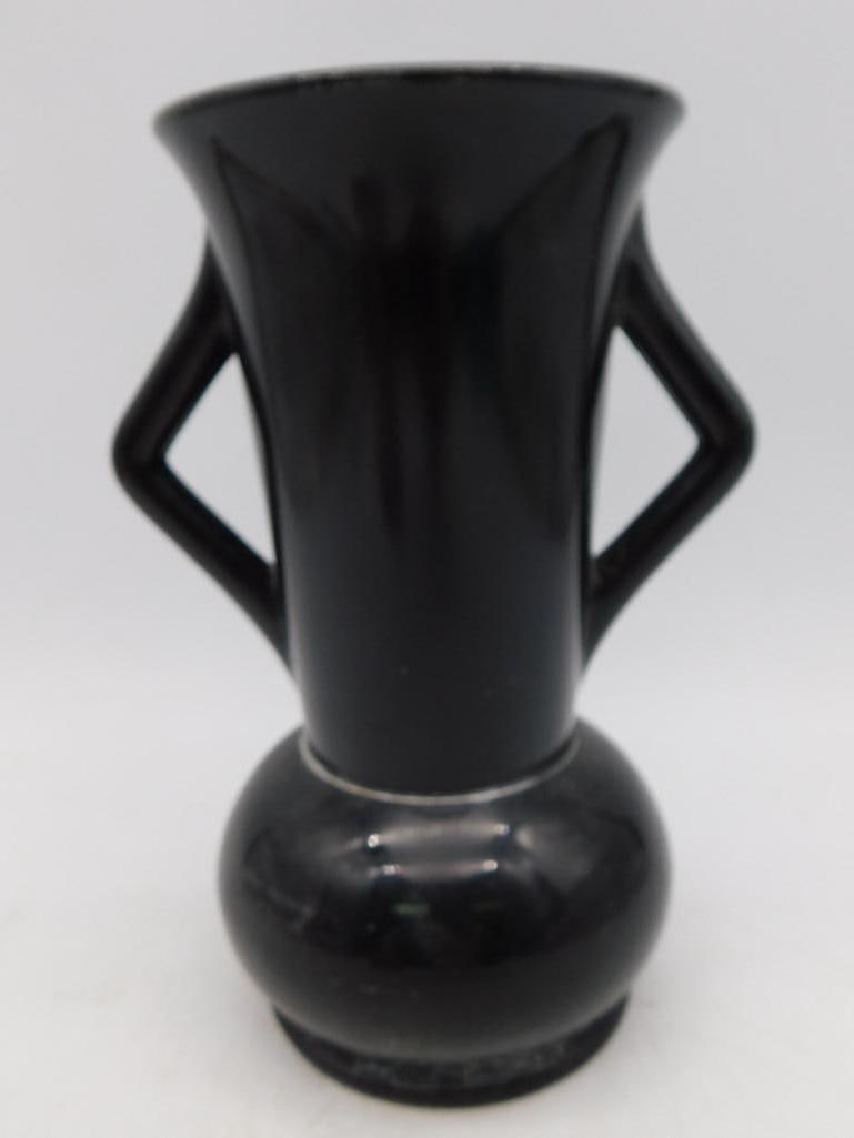 TROPHY VASE URN VINTAGE ANTIQUE (1 of 3)