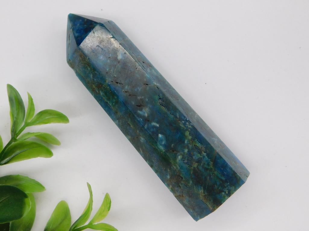 APATITE TOWER ROCK STONE LAPIDARY SPECIMEN (1 of 2)