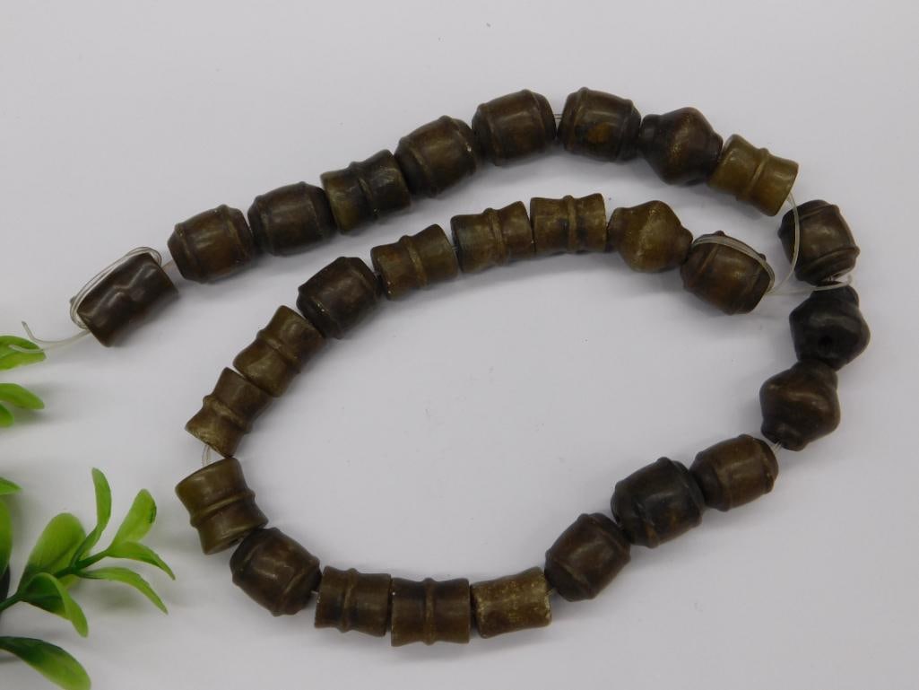 VINTAGE BEADS ON STRAND (1 of 2)