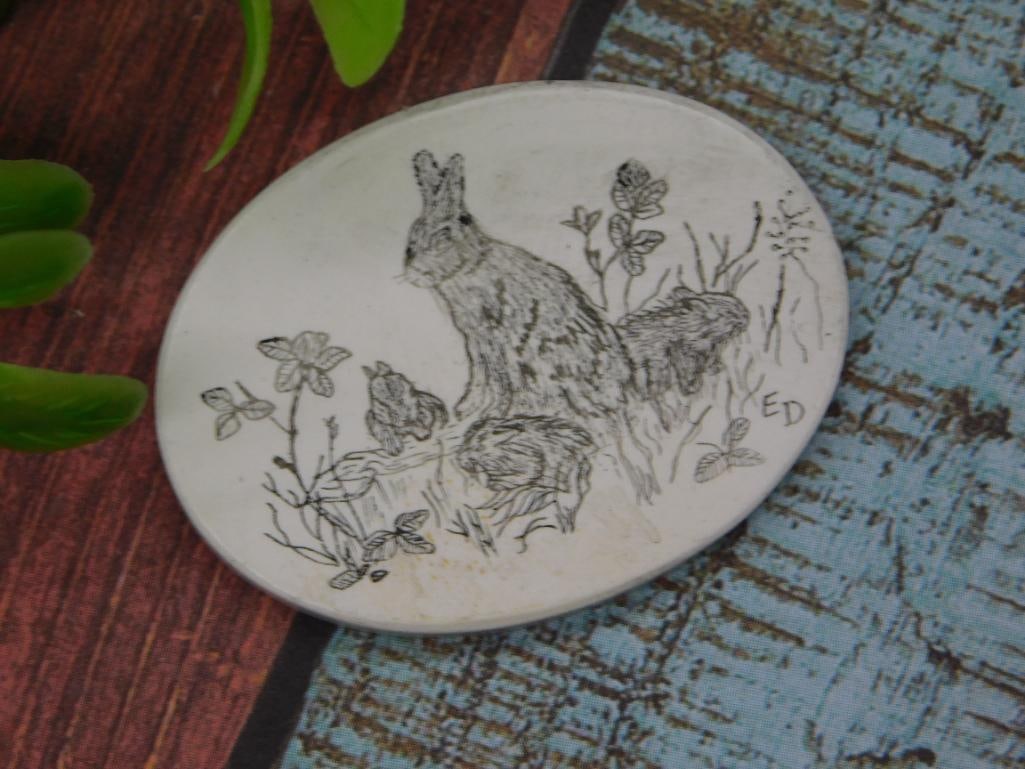 SCRIMSHAW CABOCHON RABBIT ROCK STONE LAPIDARY SPECIMEN (1 of 2)