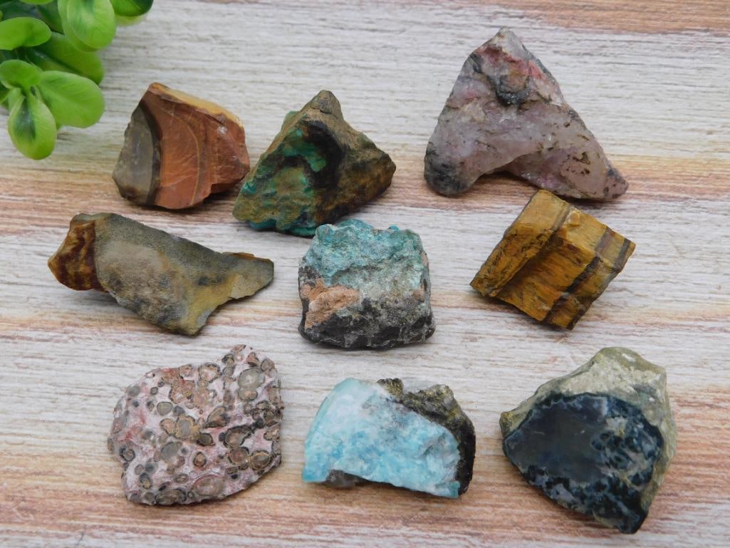 MIXED LOT ROCK STONE LAPIDARY SPECIMEN: MIXED LOT ROCK STONE LAPIDARY SPECIMEN