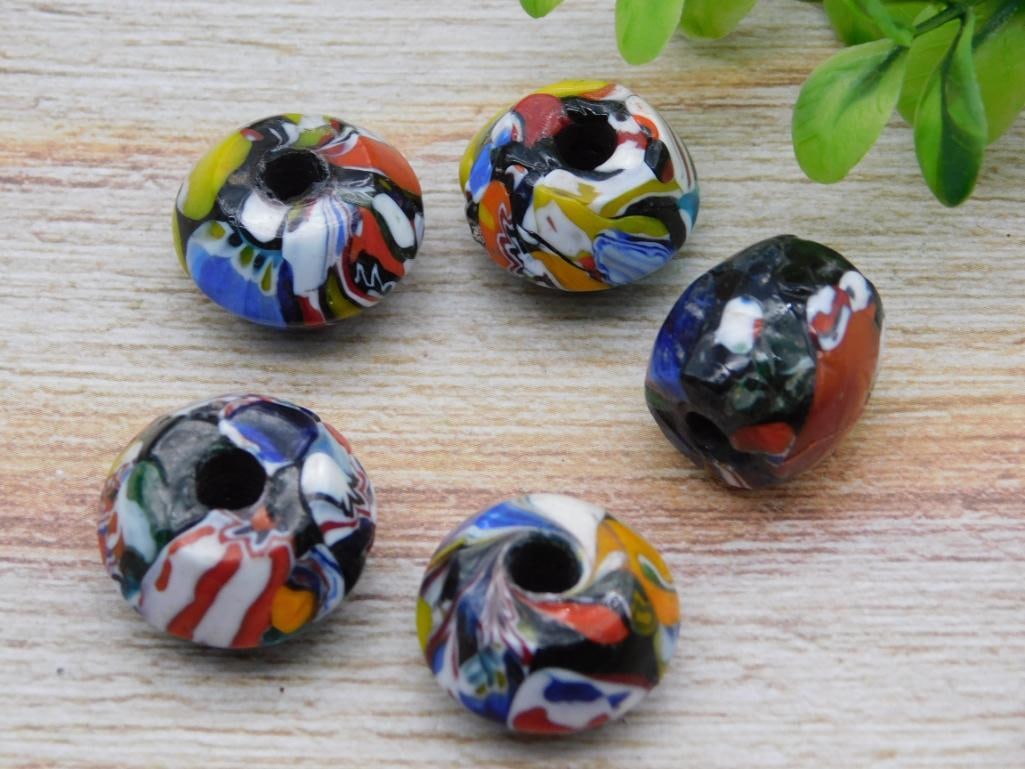 BLACK CANDY GLASS BEADS ROCK STONE LAPIDARY SPECIMEN (1 of 2)