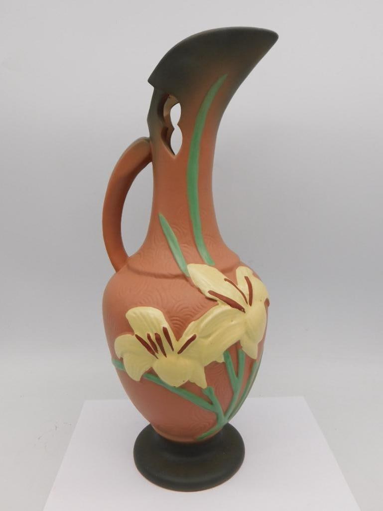 ROSEVILLE POTTERY ZEPHYR LILY EWER VASE REPLICA (1 of 4)