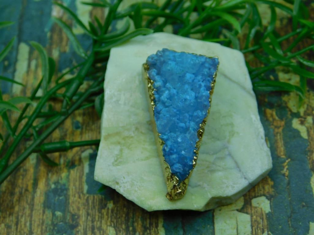 DRUZY QUARTZ PENDANT ROCK STONE LAPIDARY SPECIMEN: DRUZY QUARTZ PENDANT ROCK STONE LAPIDARY SPECIMEN