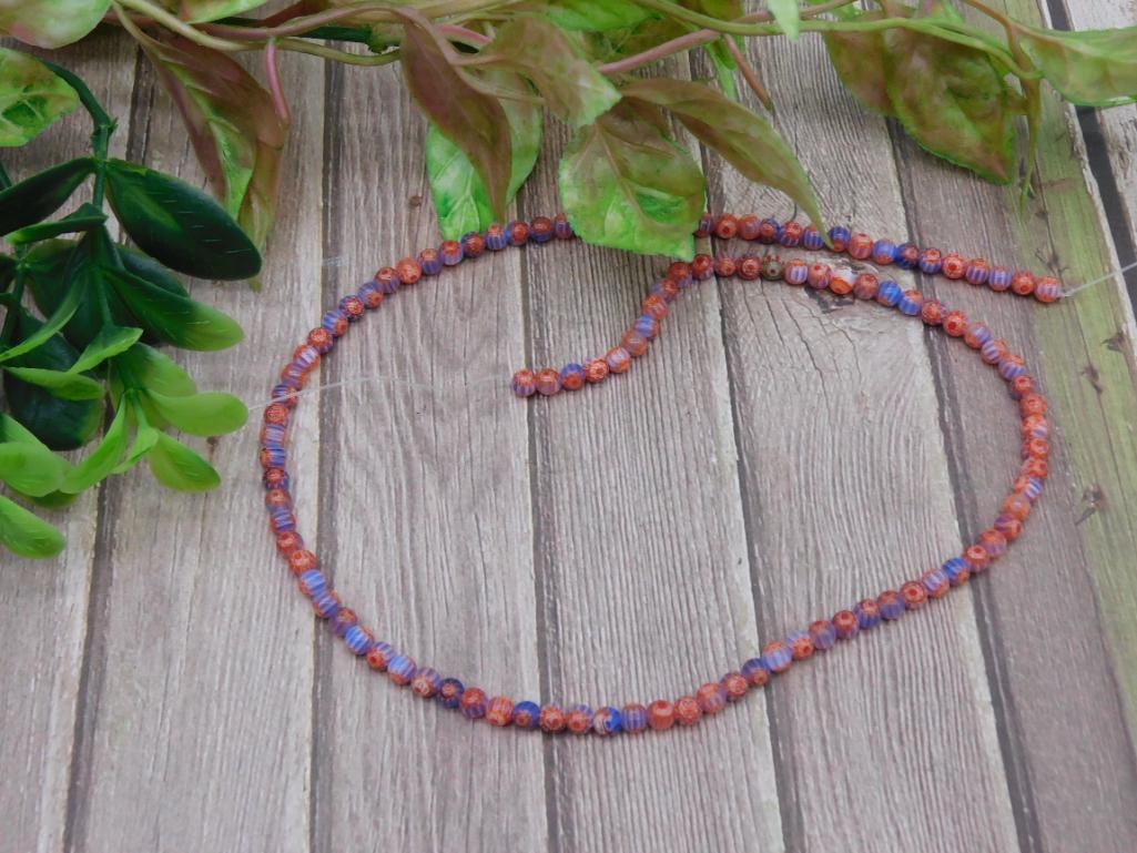 AFRICAN TRADE BEADS ROCK STONE LAPIDARY SPECIMEN: AFRICAN TRADE BEADS ROCK STONE LAPIDARY SPECIMEN