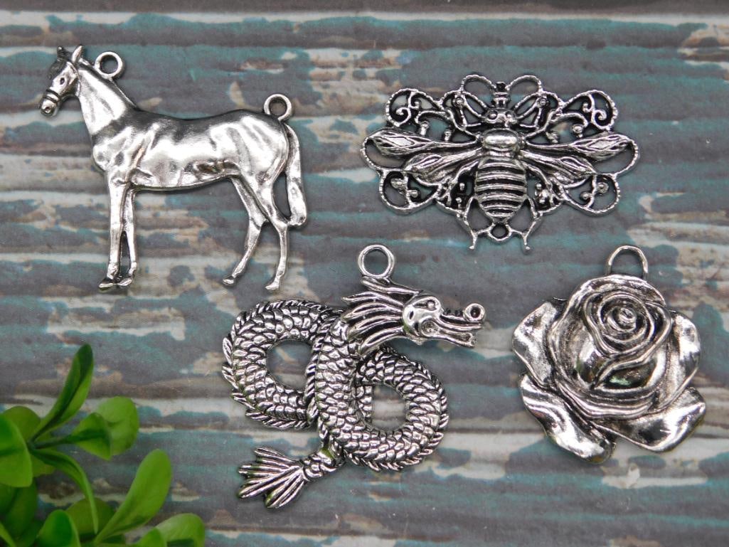 MIXED PENDANT LOT ROCK STONE LAPIDARY SPECIMEN: MIXED PENDANT LOT ROCK STONE LAPIDARY SPECIMEN