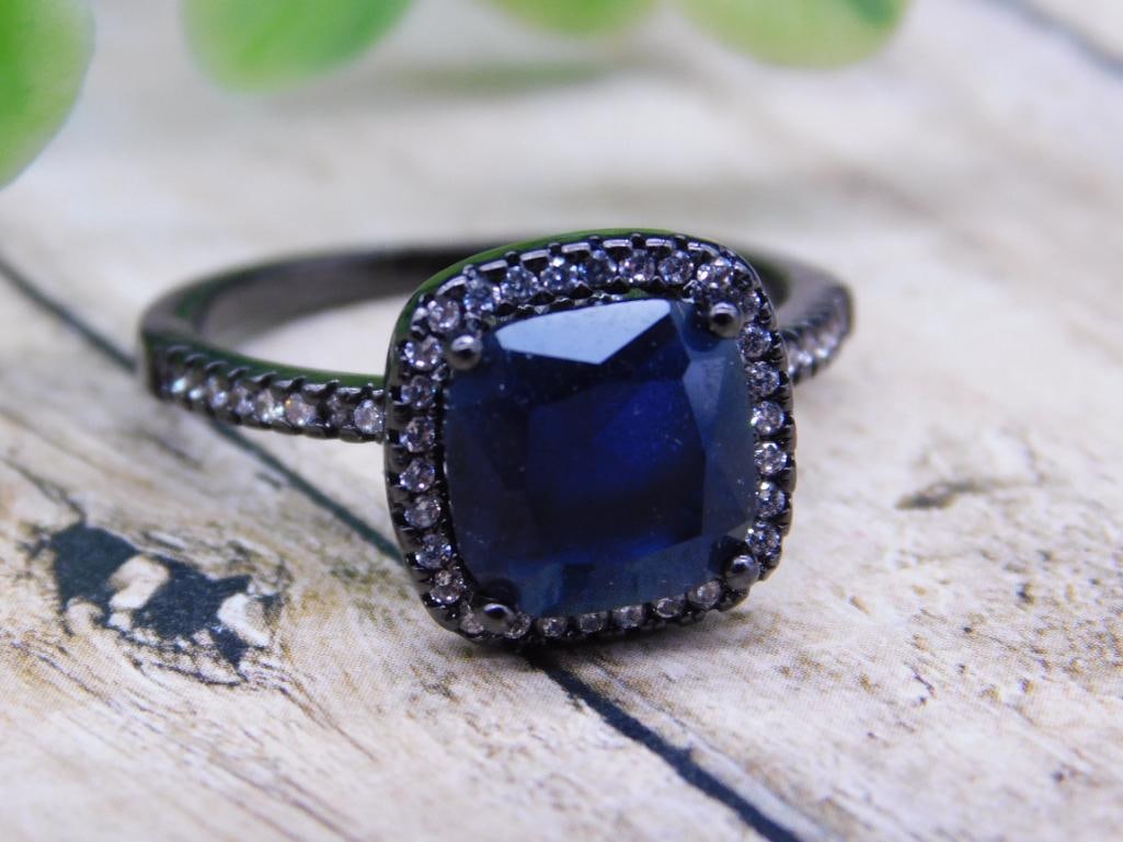 STONE RING ROCK STONE LAPIDARY SPECIMEN: STONE RING ROCK STONE LAPIDARY SPECIMEN