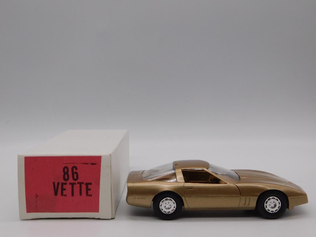 1986 CHEVROLET CORVETTE DEALER PROMOTIONAL CAR AMT ERTL 1:25 SCALE (1 of 3)