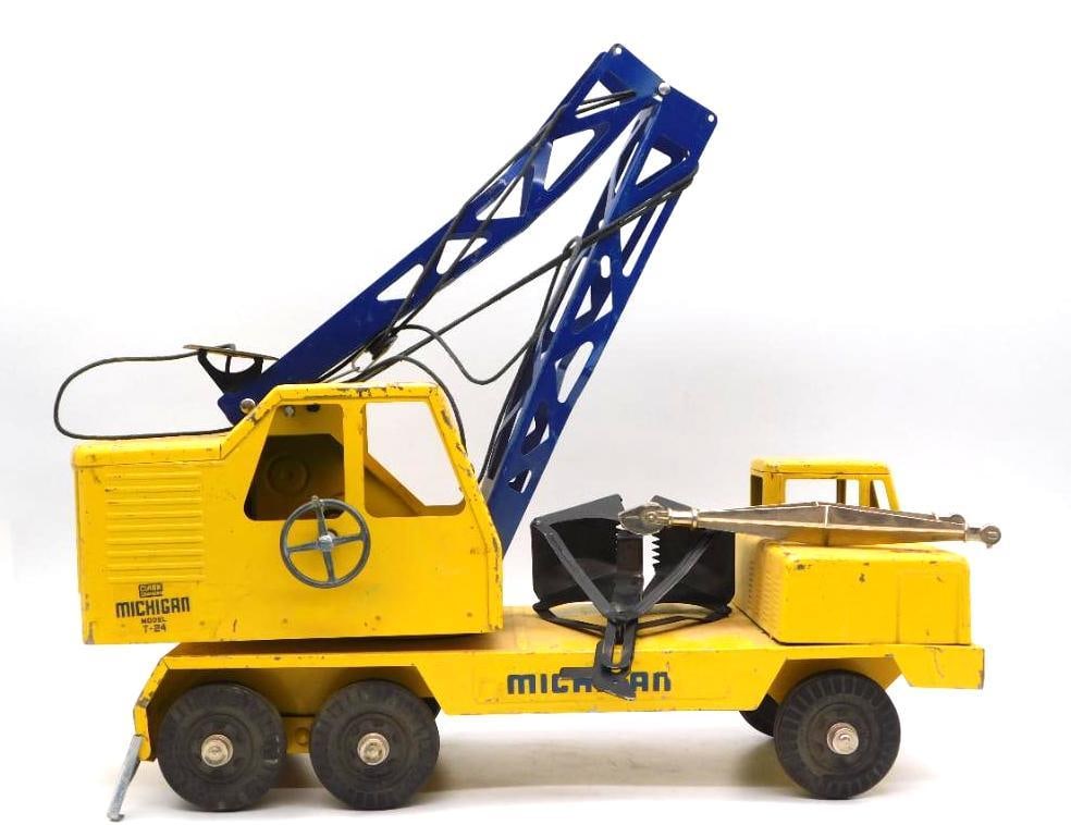 VINTAGE NYLINT MICHIGAN CRANE TOY ANTIQUE (1 of 6)