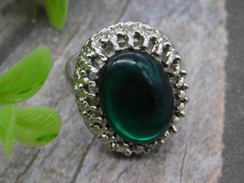 STONE RING ROCK STONE LAPIDARY SPECIMEN (1 of 2)