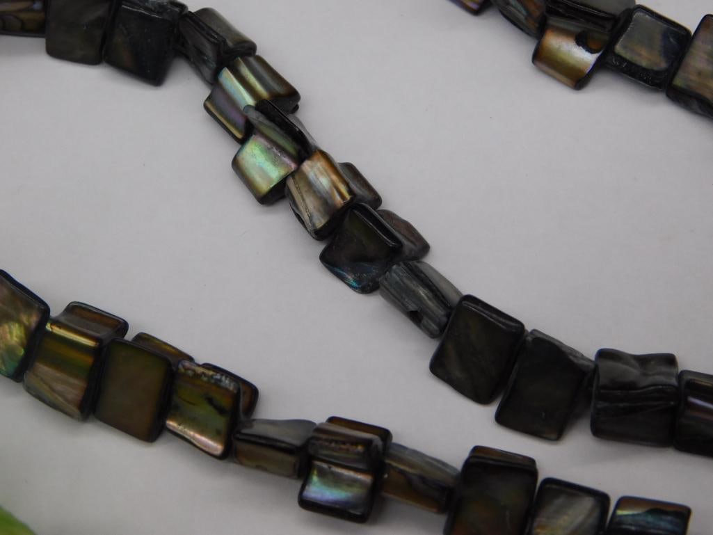 B SHELL BEADS ROCK STONE LAPIDARY SPECIMEN - 2