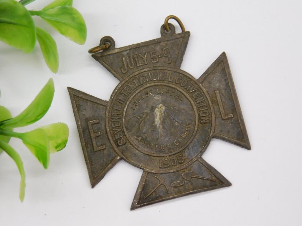EPWORTH LEAGUE SEVENTH INTERNATIONAL CONVENTION VINTAGE MEDAL (1 of 2)