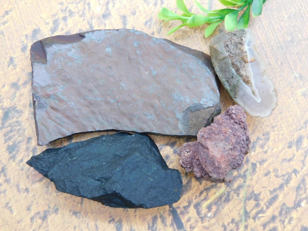 MIXED LOT ROCK STONE LAPIDARY SPECIMEN: MIXED LOT ROCK STONE LAPIDARY SPECIMEN