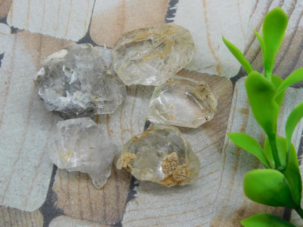 HERKIMER DIAMOND ROCK STONE LAPIDARY SPECIMEN: HERKIMER DIAMOND ROCK STONE LAPIDARY SPECIMEN