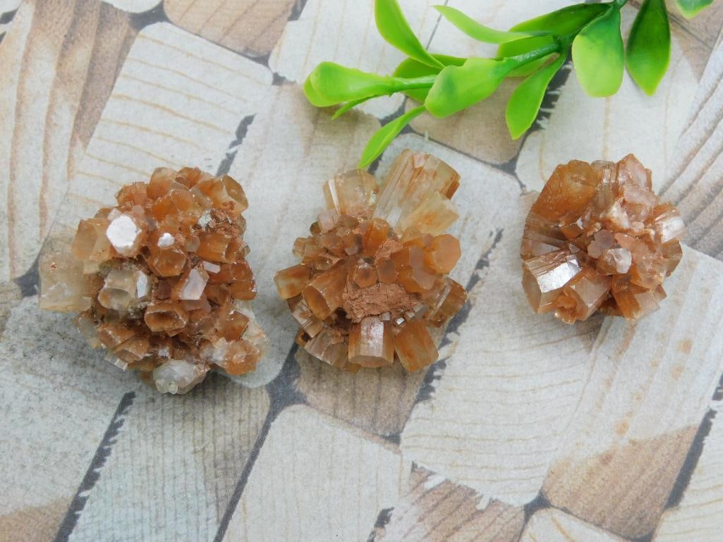 ARAGONITE ROCK STONE LAPIDARY SPECIMEN (1 of 2)