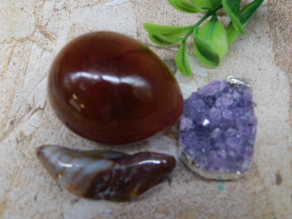 MIXED LOT ROCK STONE LAPIDARY SPECIMEN: MIXED LOT ROCK STONE LAPIDARY SPECIMEN