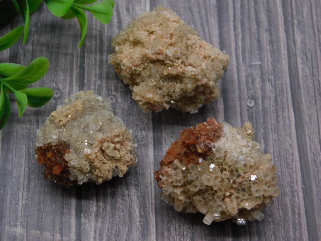 ARAGONITE ROCK STONE LAPIDARY SPECIMEN (1 of 2)