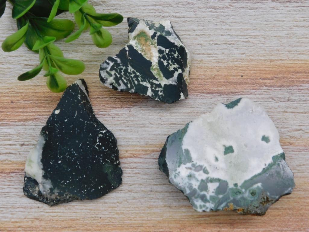 MIXED LOT ROCK STONE LAPIDARY SPECIMEN: MIXED LOT ROCK STONE LAPIDARY SPECIMEN