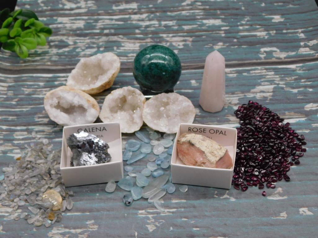 MIXED LOT ROCK STONE LAPIDARY SPECIMEN: MIXED LOT ROCK STONE LAPIDARY SPECIMEN