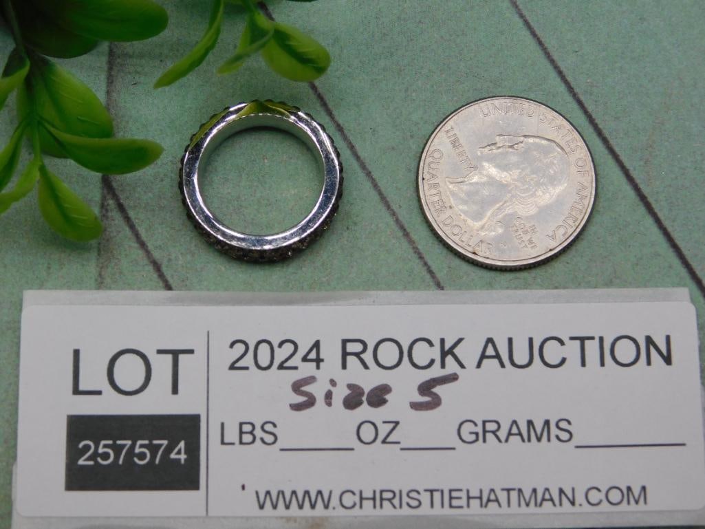 STONE RING ROCK STONE LAPIDARY SPECIMEN - 2